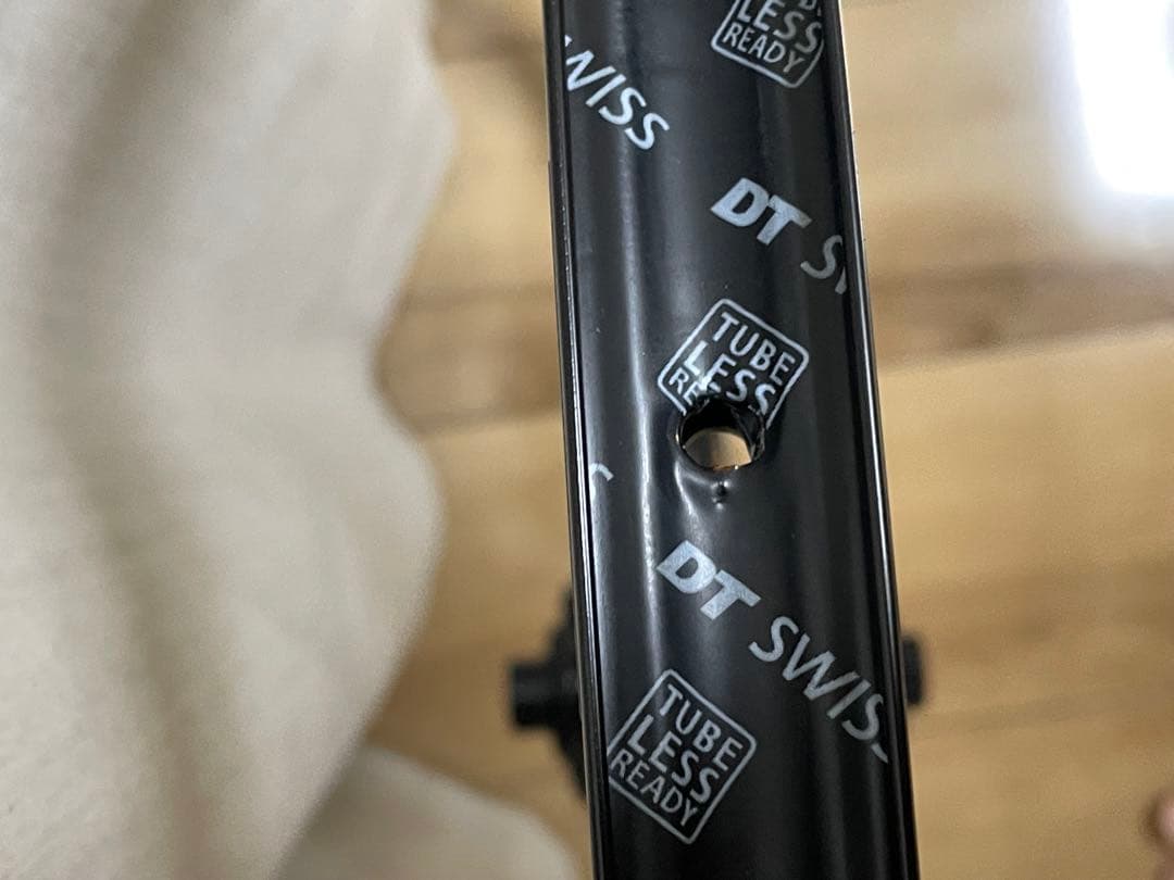 DT SWISS R470 Discフルシールドベアリングハブ　シマノ11/12