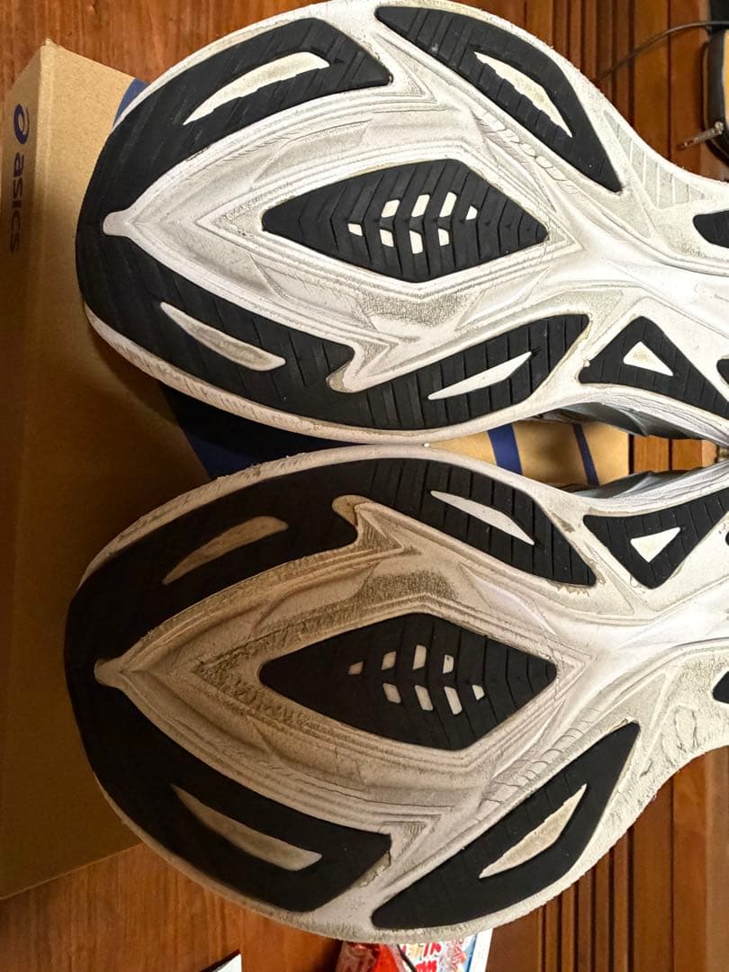 アシックス　スーパーブラスト2　ホワイト　26.5センチ