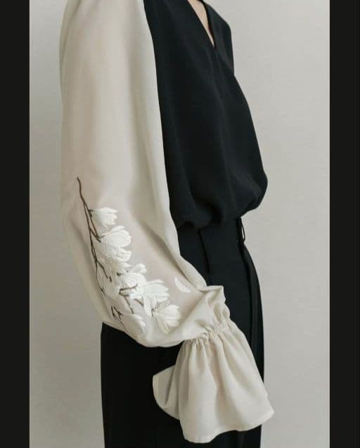 iconology 春を着るセットアップ 〈＊ブラウスのみ〉白木蓮 サイズ2