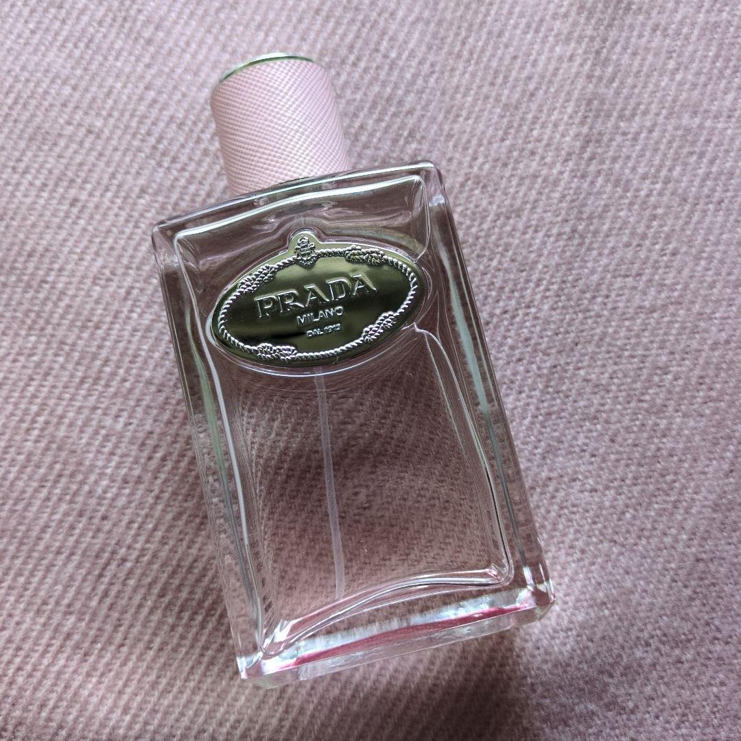 PRADA INFUSION DE ROSE 香水