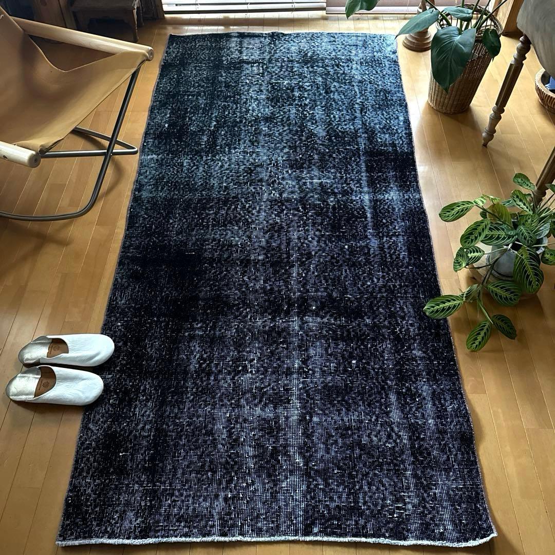 101-109×229 ブラックオーバーダイ　ワンカラー　トルコヴィンテージラグ