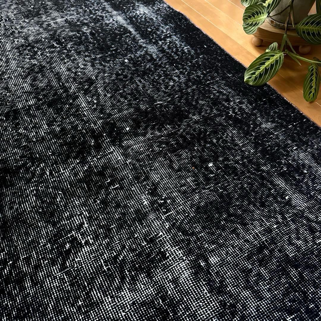 101-109×229 ブラックオーバーダイ　ワンカラー　トルコヴィンテージラグ