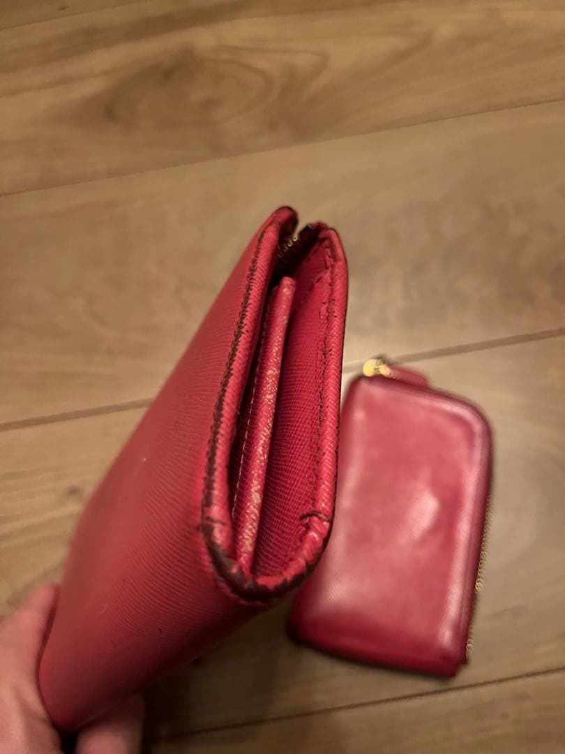 PRADA 赤 長財布と小銭入れセット