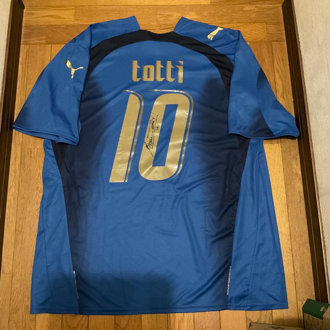 記念グッズ Francesco Totti Signed shirt Azzuri 2006