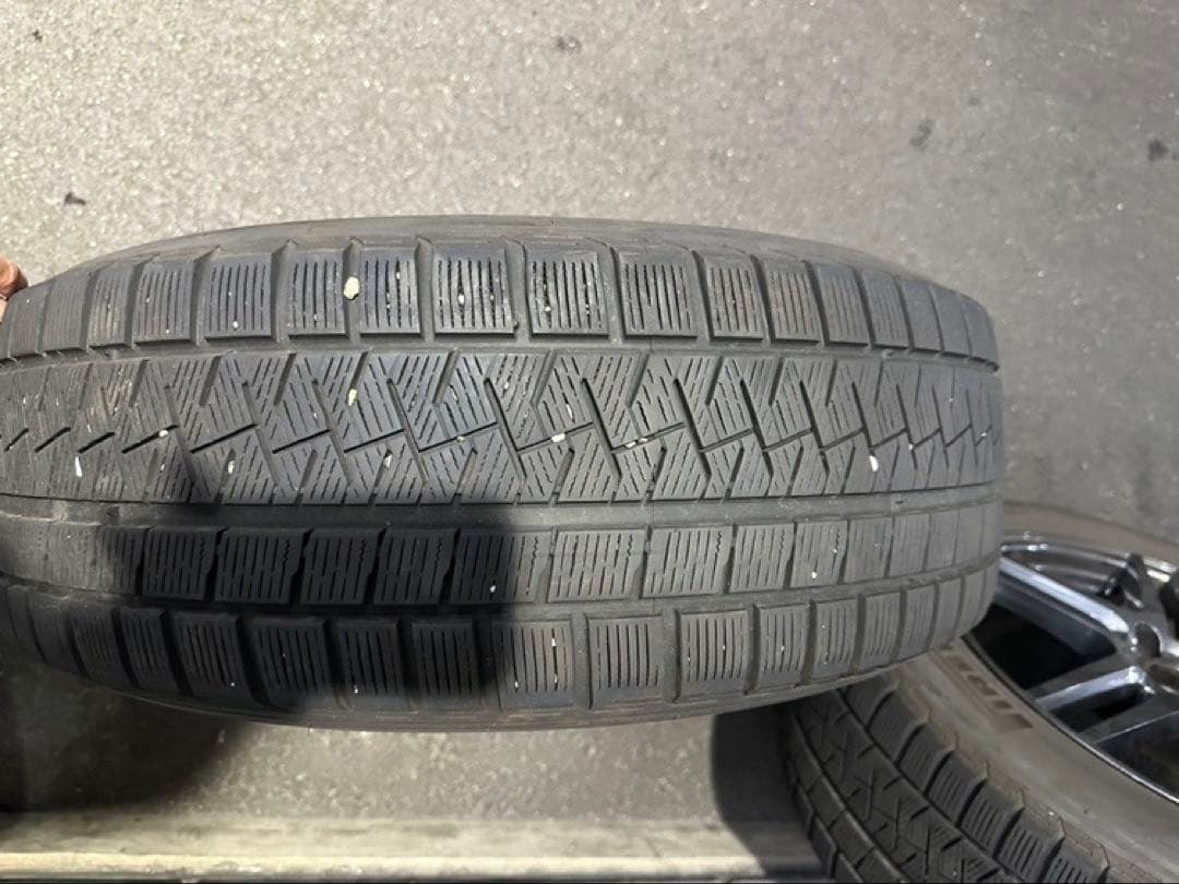 メルセデスベンツ　GLC スタッドレスタイヤ