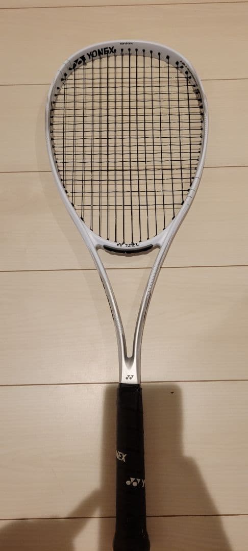 YONEX NANOFORCE 8V ヨネックス　ナノフォース　8V