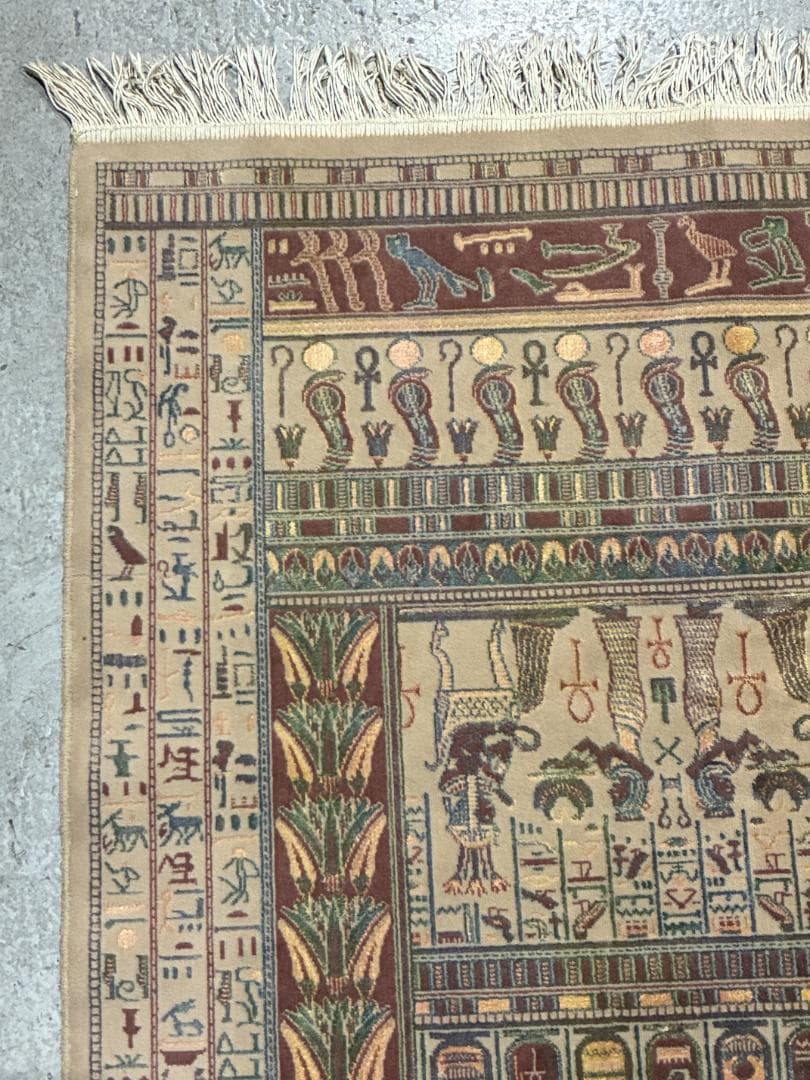 ✦エジプシャンラグ✦ 193cm×184cm　壁画ラグ 古代エジプト 大判ラグ