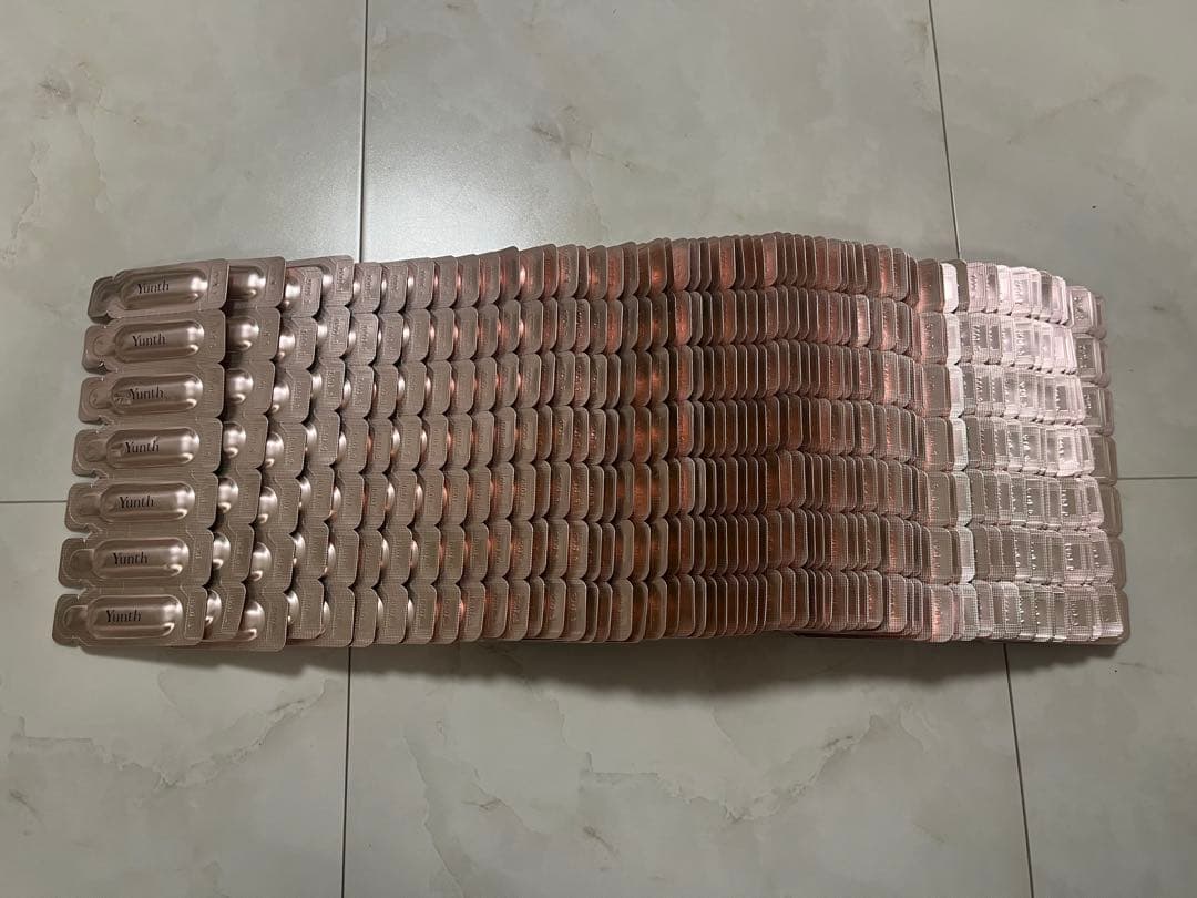 Yunth ホワイトニングセラム美容液7×60個　420個セット