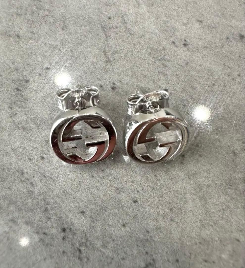 GUCCI ロゴスタッドピアス シルバー925