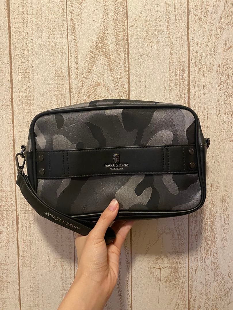 マークアンドロナ ポーチ エグゼクティブゴールド会員限定