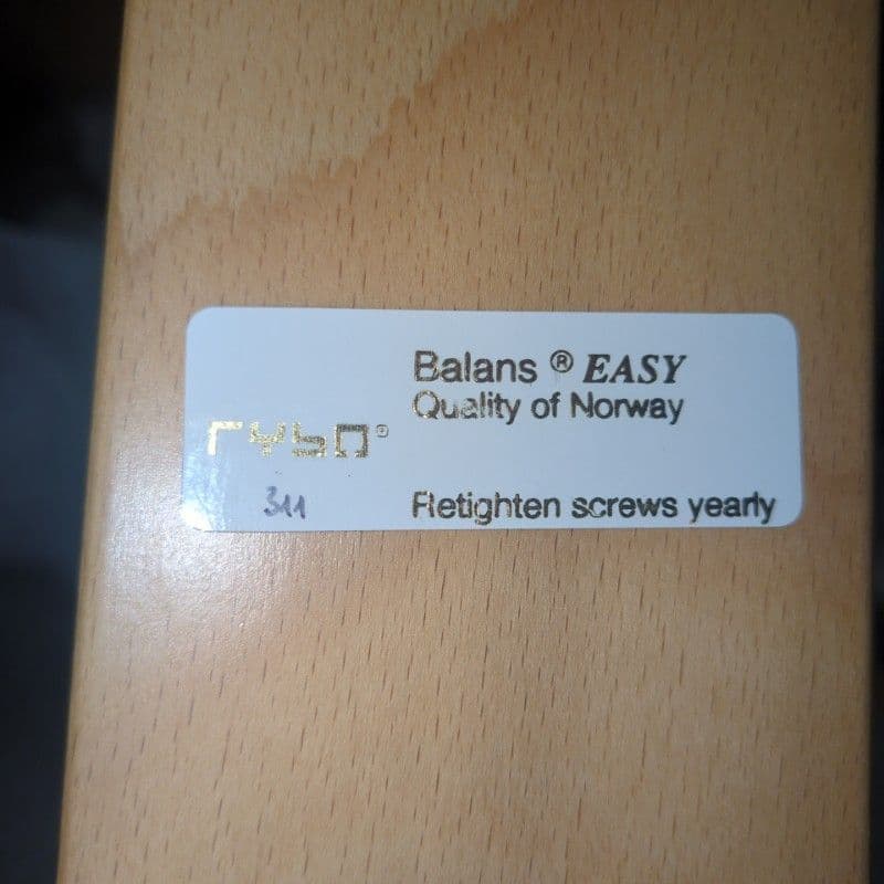 Rybo バランスイージー バランスチェアリボ　ブラウン　ブナ　姿勢矯正