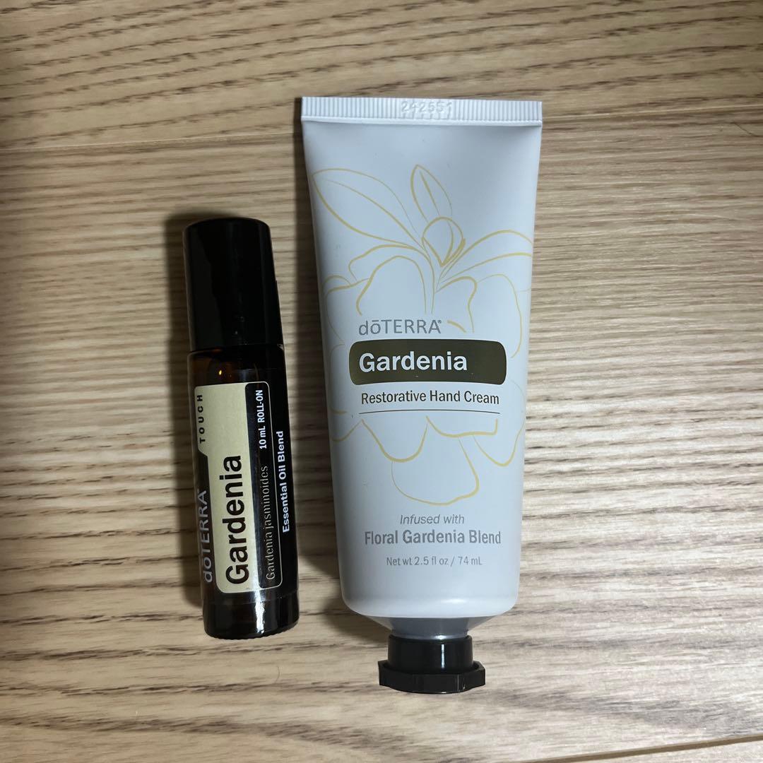 【新品未使用】ドテラ　doTERRA　ガーデニアハンドクリーム＆ガーデニアタッチ