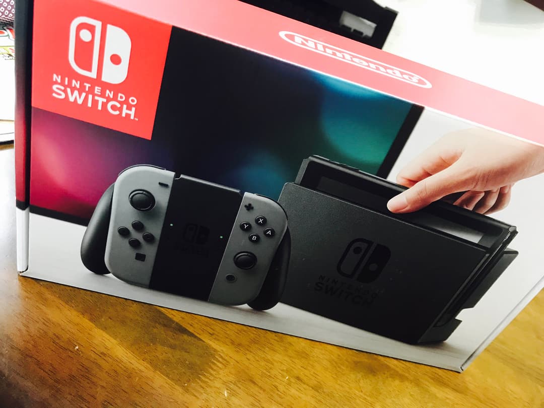 任天堂switch グレー