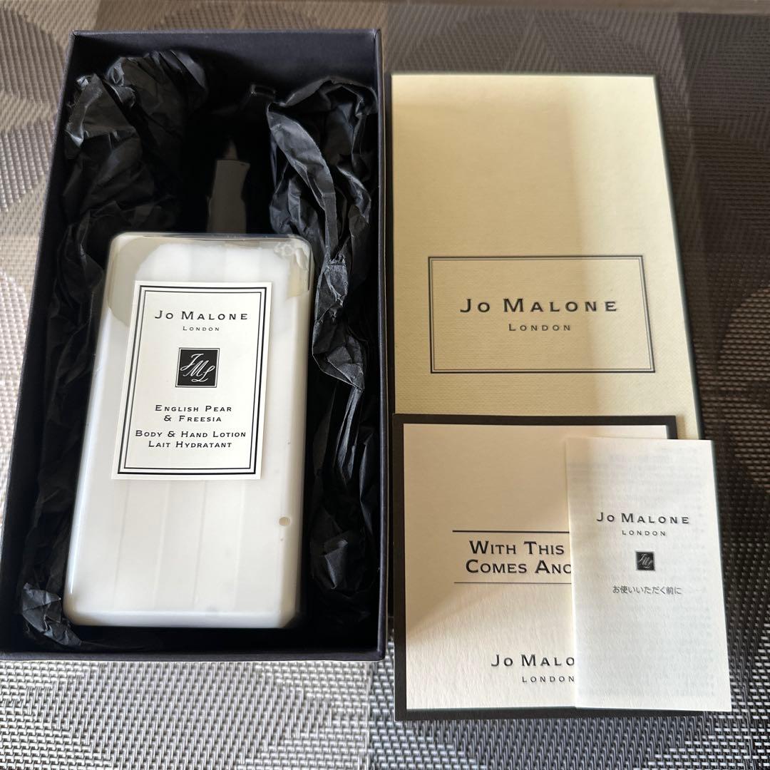 新品イングリッシュ　ペアー&フリージア　ボディ&ハンド&ハンドローション