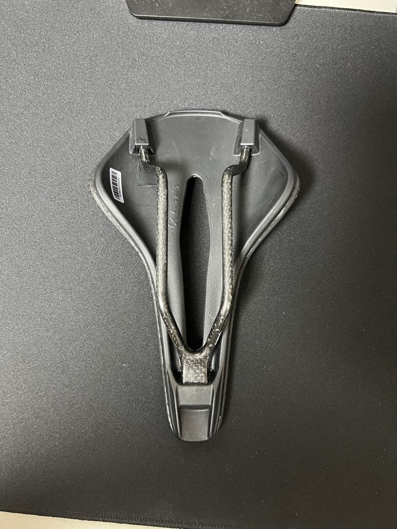 NAGO R4 PAS 3DMSS風 カーボン 3Dプリント サドル RYET