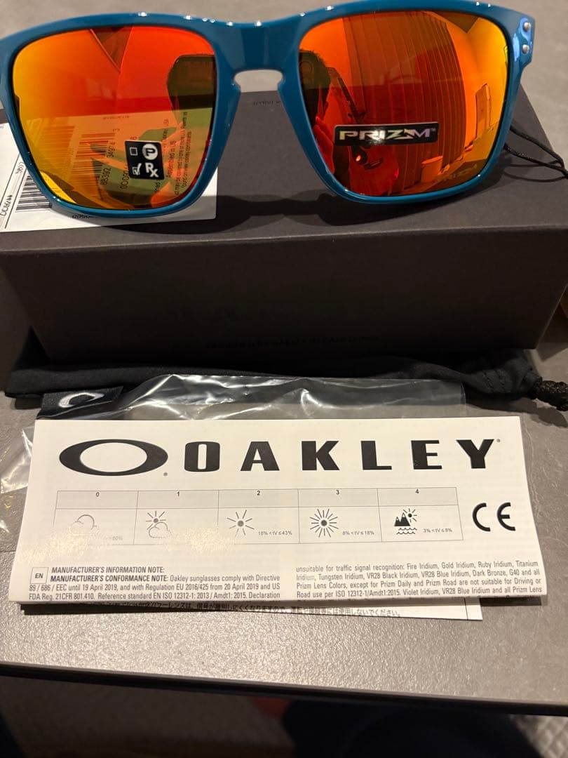 OAKLEY オークリー サングラス　PRIZM