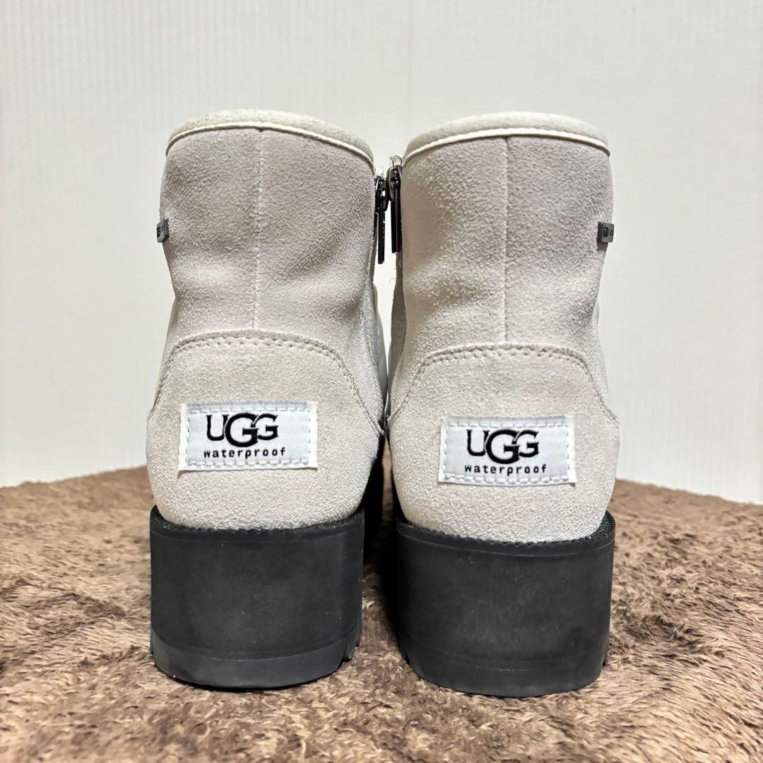 ＊*読様 UGG W RIDGE MINI ブーツ　厚底　防水　DRY TECK
