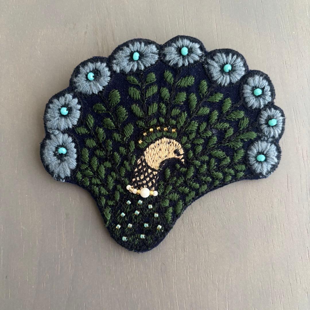 ふう様 ミナペルホネン ブローチアクセサリー ハンドメイド