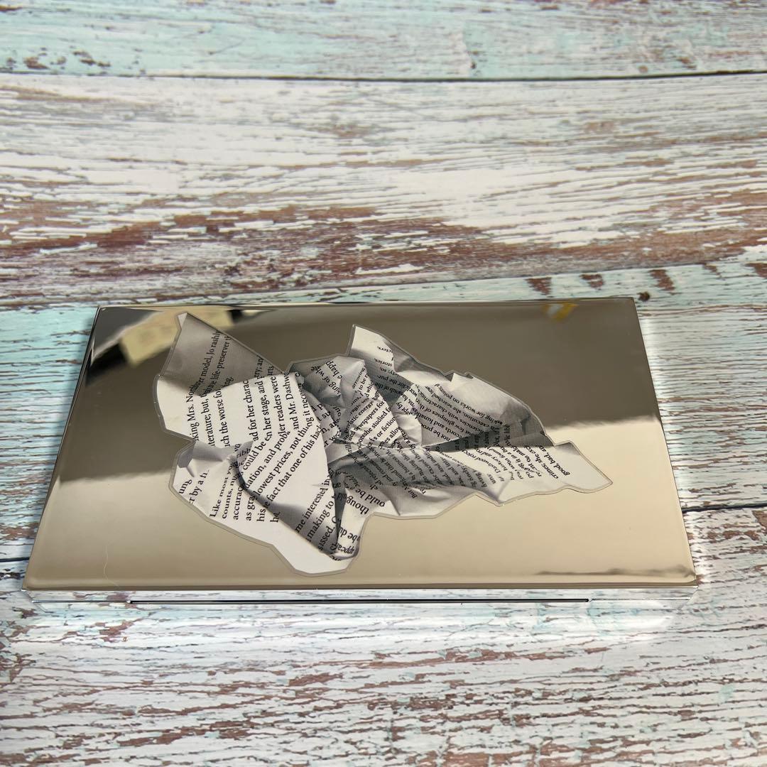 バイレード BYREDO ビブリオフィリア　アイシャドウパレット