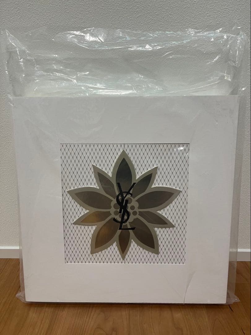 2024 イヴ・サンローラン　YSL アドベントカレンダー