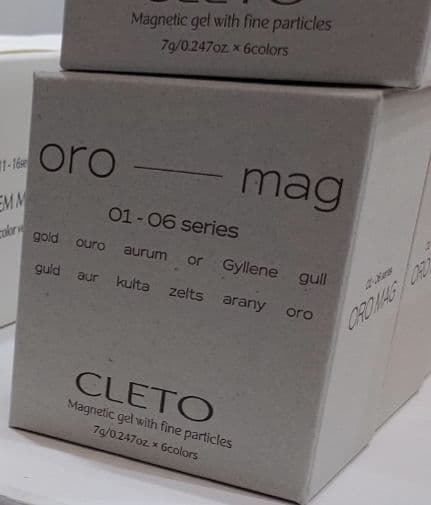 CLETO oro mag ジェルネイル