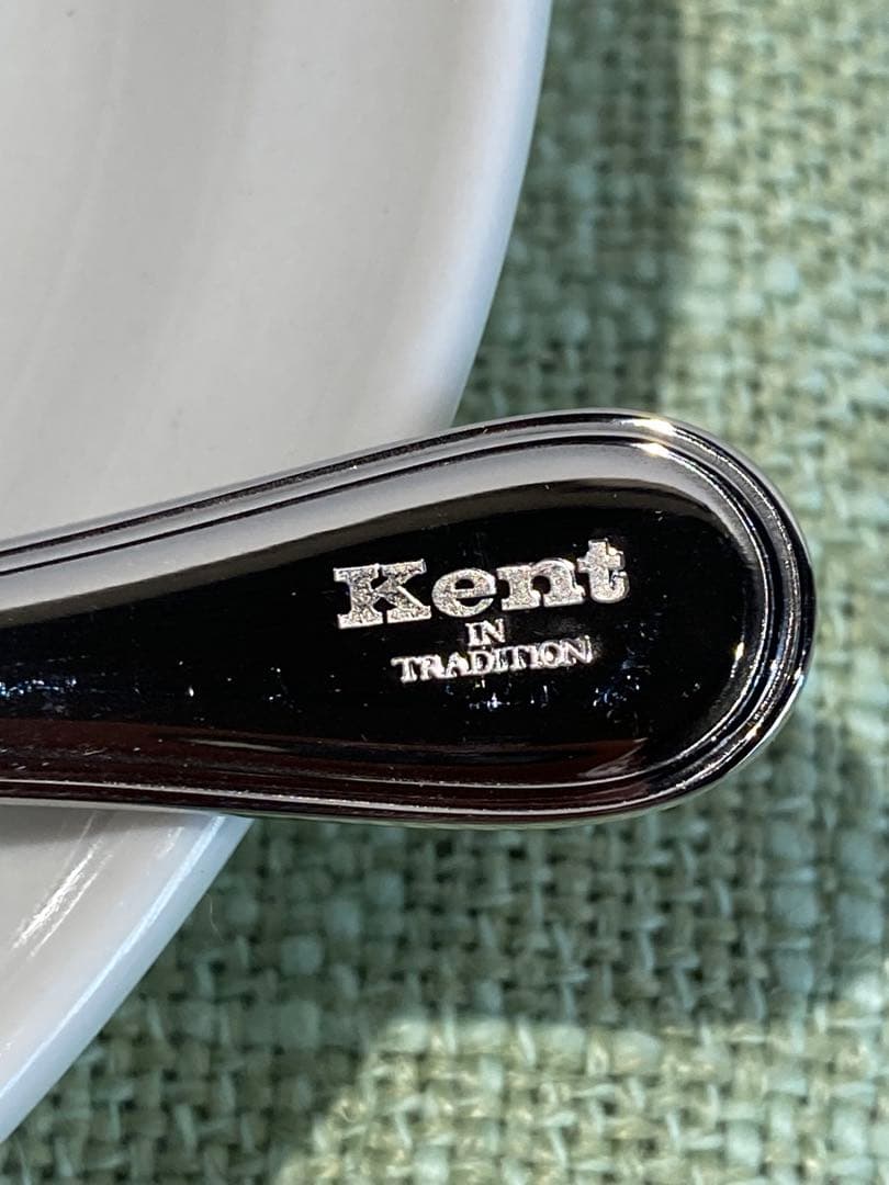 【新品・未使用・非売品】 Kentブランドの化粧箱入りカップ＆ソーサーセット