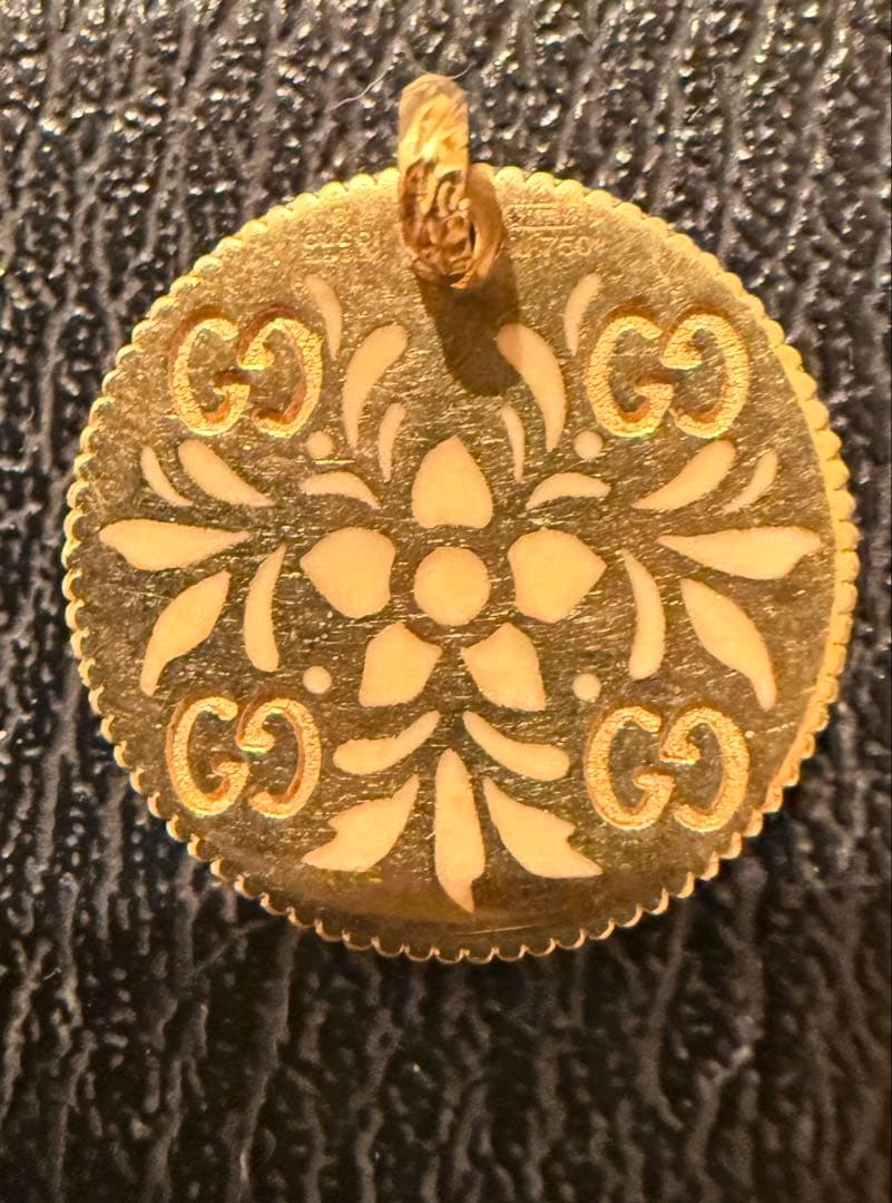 GUCCI 750ゴールド GGロゴ 花柄チャーム