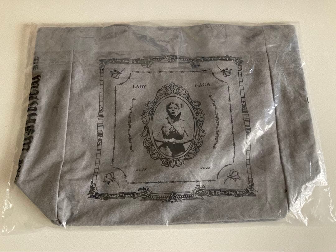 新品・未使用 LADY GAGA レディーガガ　トートバッグ　グレー