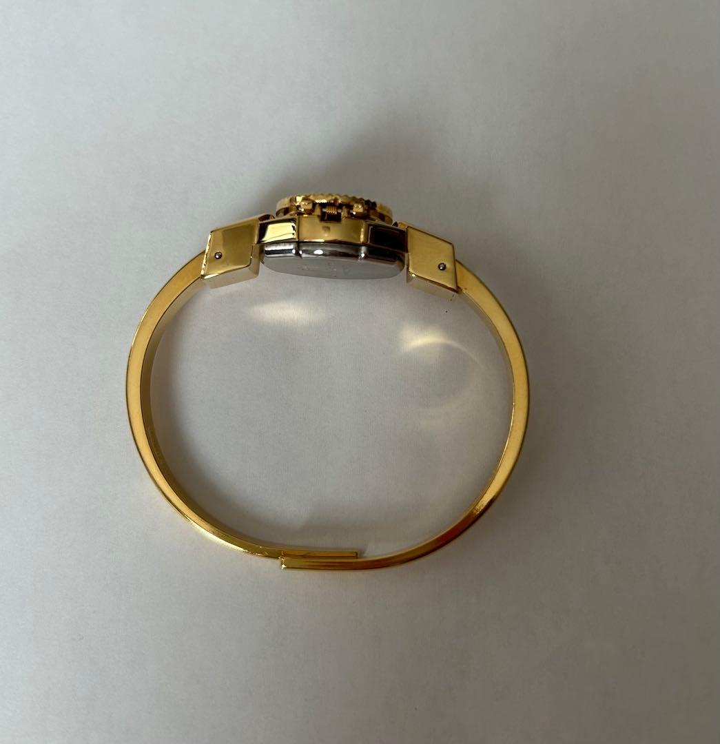 アンドレア・モーレ ゴールドバングル時計