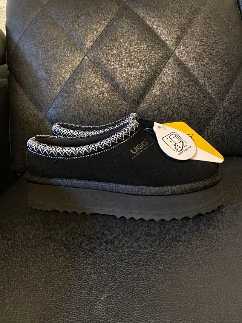 UGG ブラック スリッポン 9