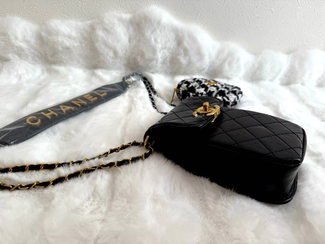 シャネル ノベルティ スマホショルダーバッグポ－チセット