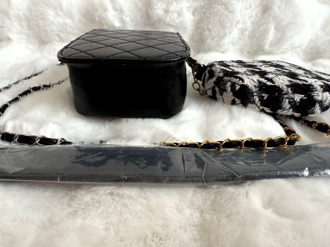 シャネル ノベルティ スマホショルダーバッグポ－チセット