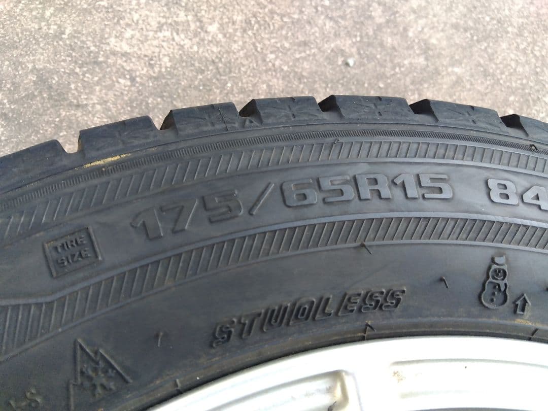 175/65/15 スタッドレス・ホイール グッドイヤー ICENAVI6