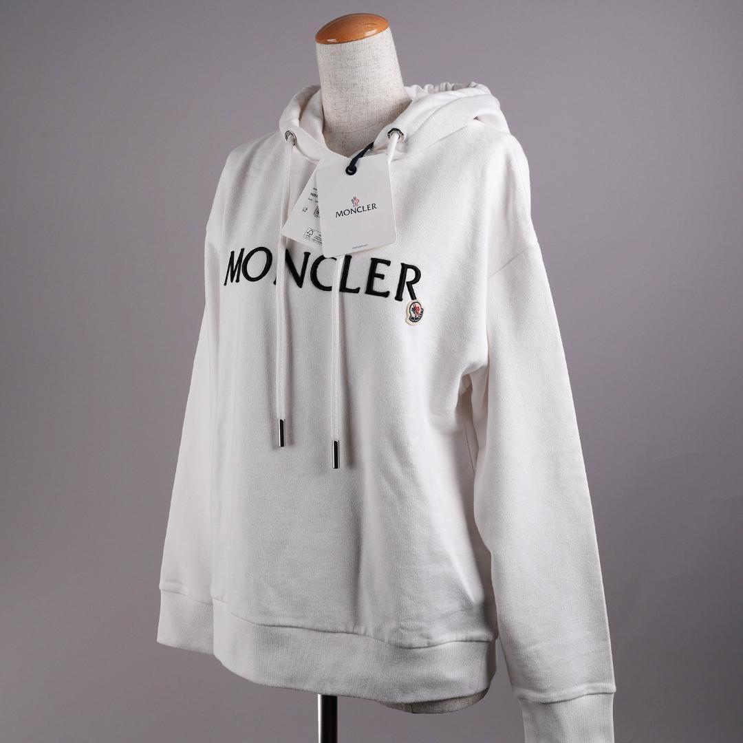 58☆琉球　極美品・タグ付】モンクレール パーカー サイズXS レディース