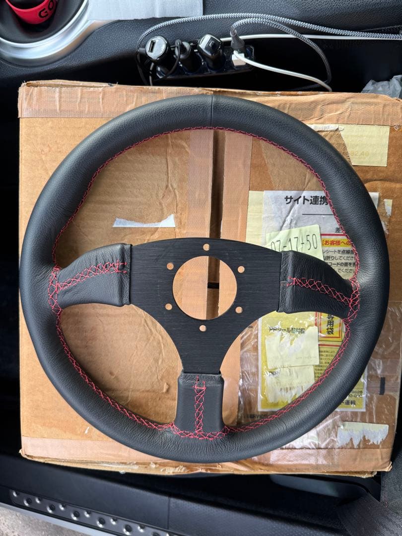 RENOWN　レナウン　ステアリング130Rロッソ350mm