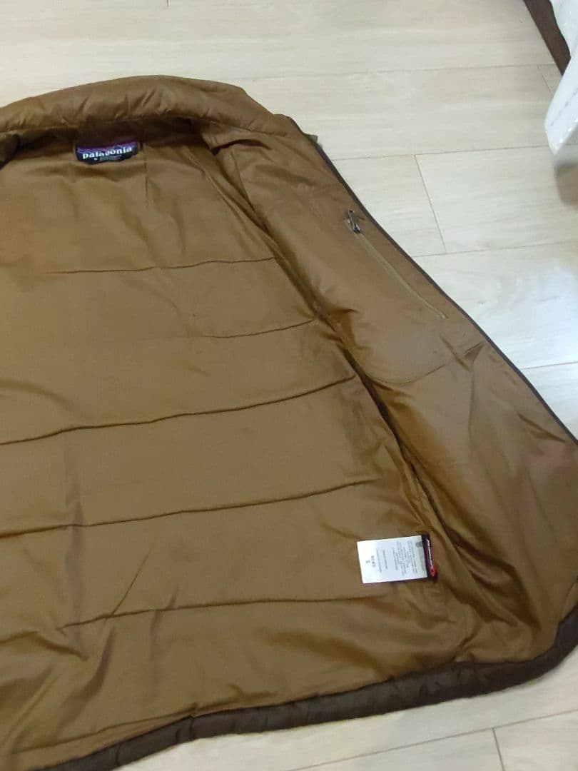 【美中古】マイクロパフ　ベスト　ヘナブラウン　メンズS