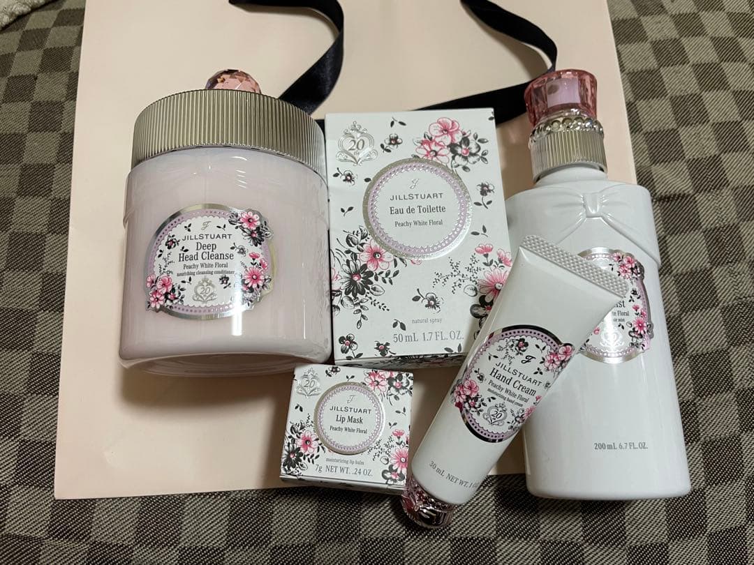 JILL STUART ピーチーホワイトフローラル