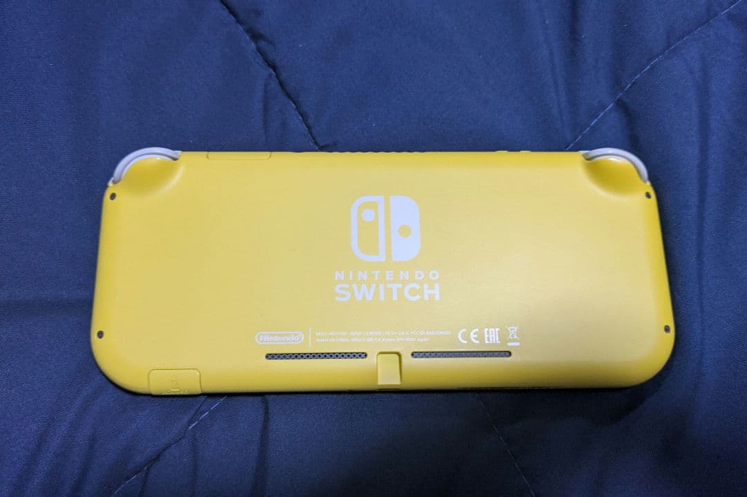 Nintendo Switch Lite イエロー 本体 充電器なし