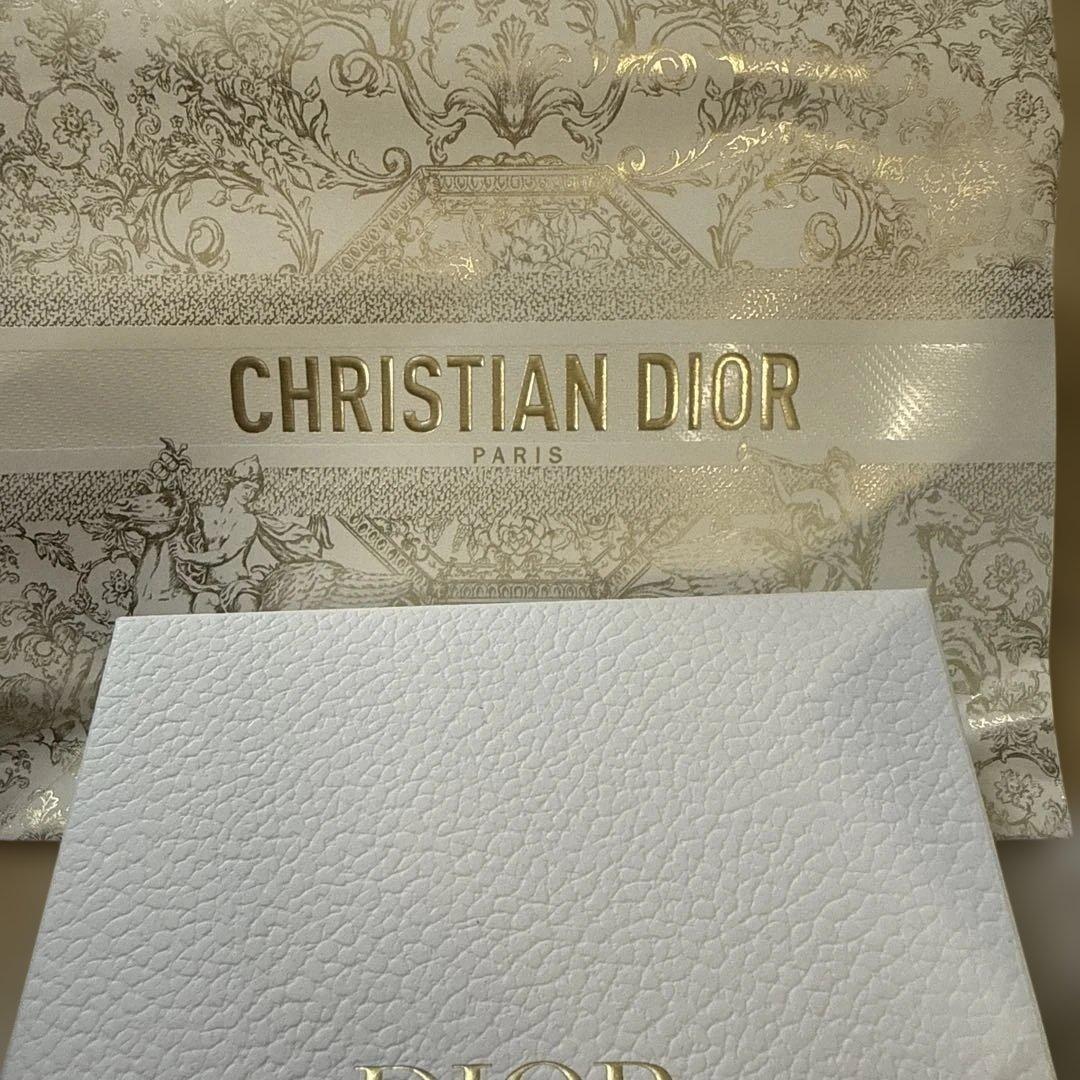 Dior ギフトボックス