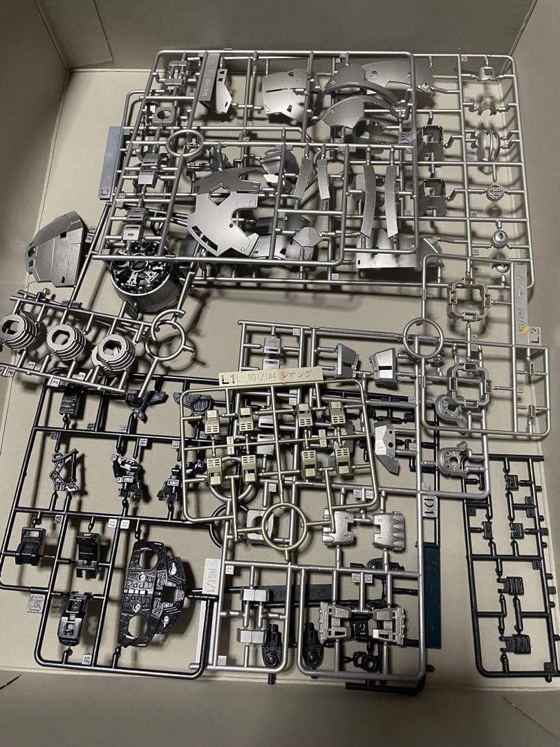 ガンプラ　ジャンク