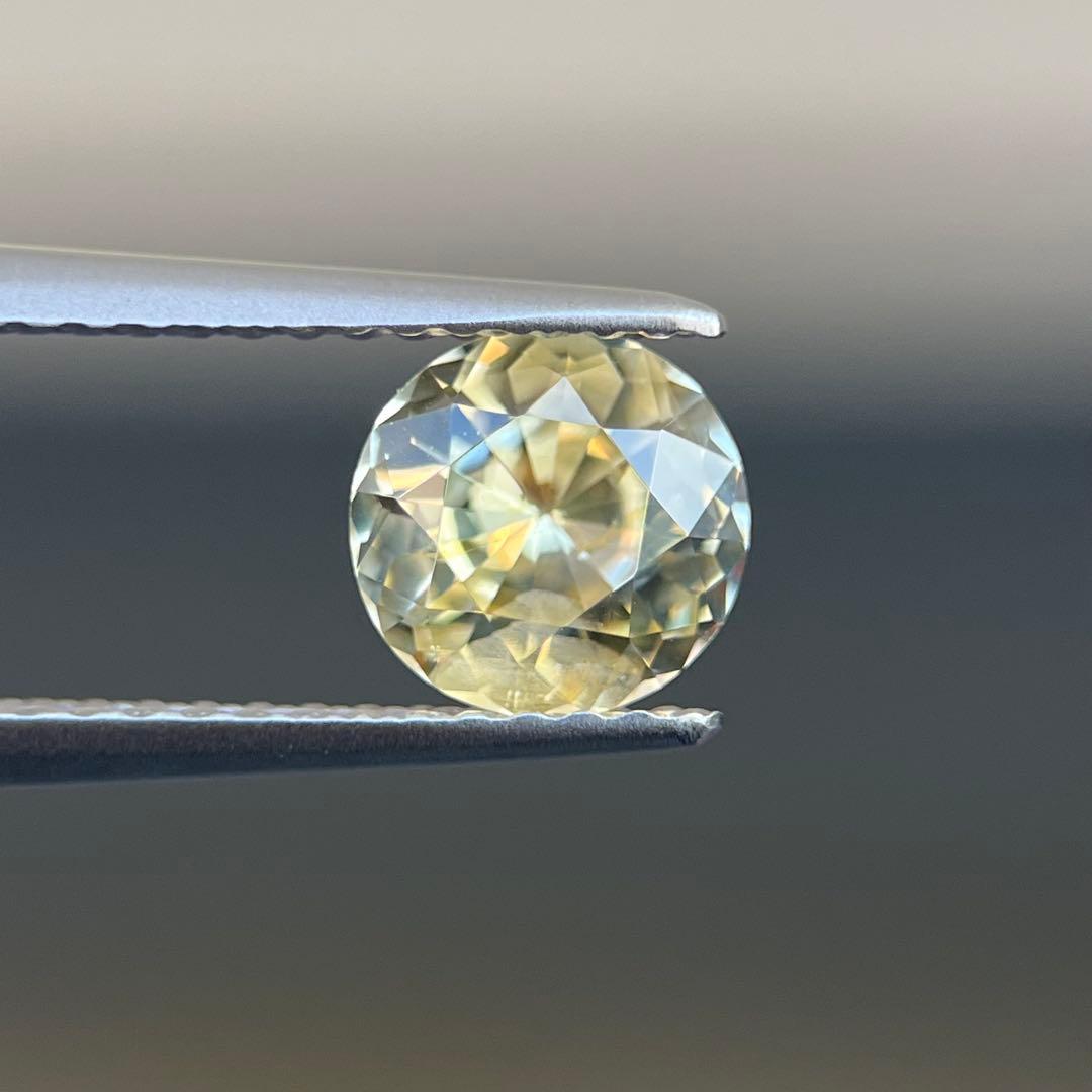 スリランカ産非加熱天然イエローサファイアルース