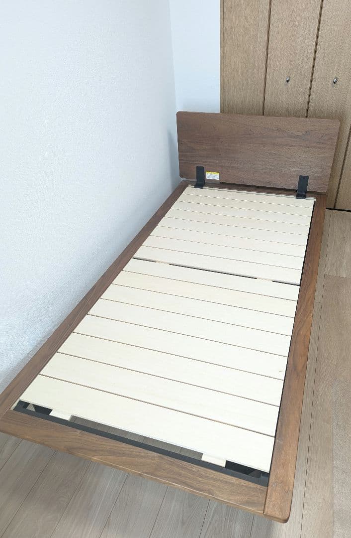 【送料込】無印良品 木製ベッドフレーム ウォルナット シングル