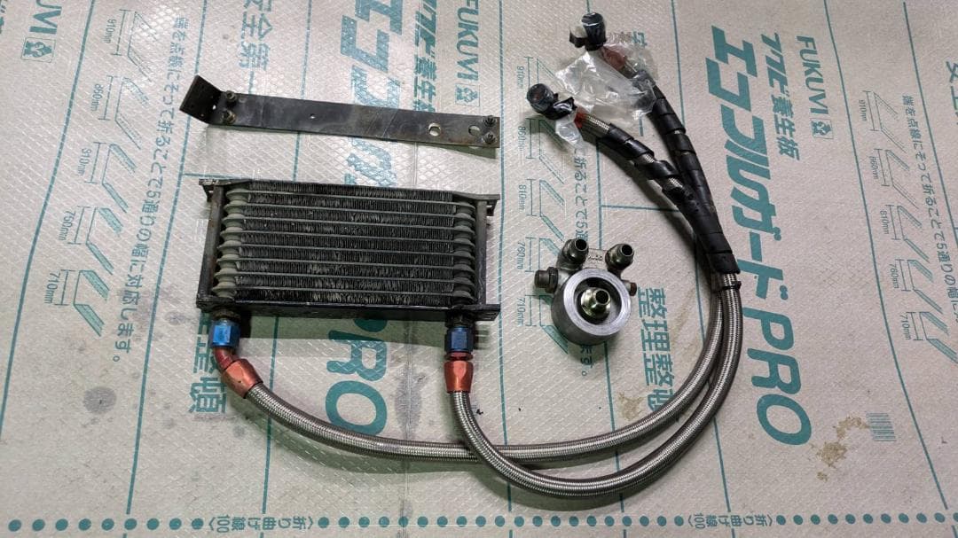 零*雨様 NB ロードスター　NB8C　HKSの刻印　オイルクーラー　NA