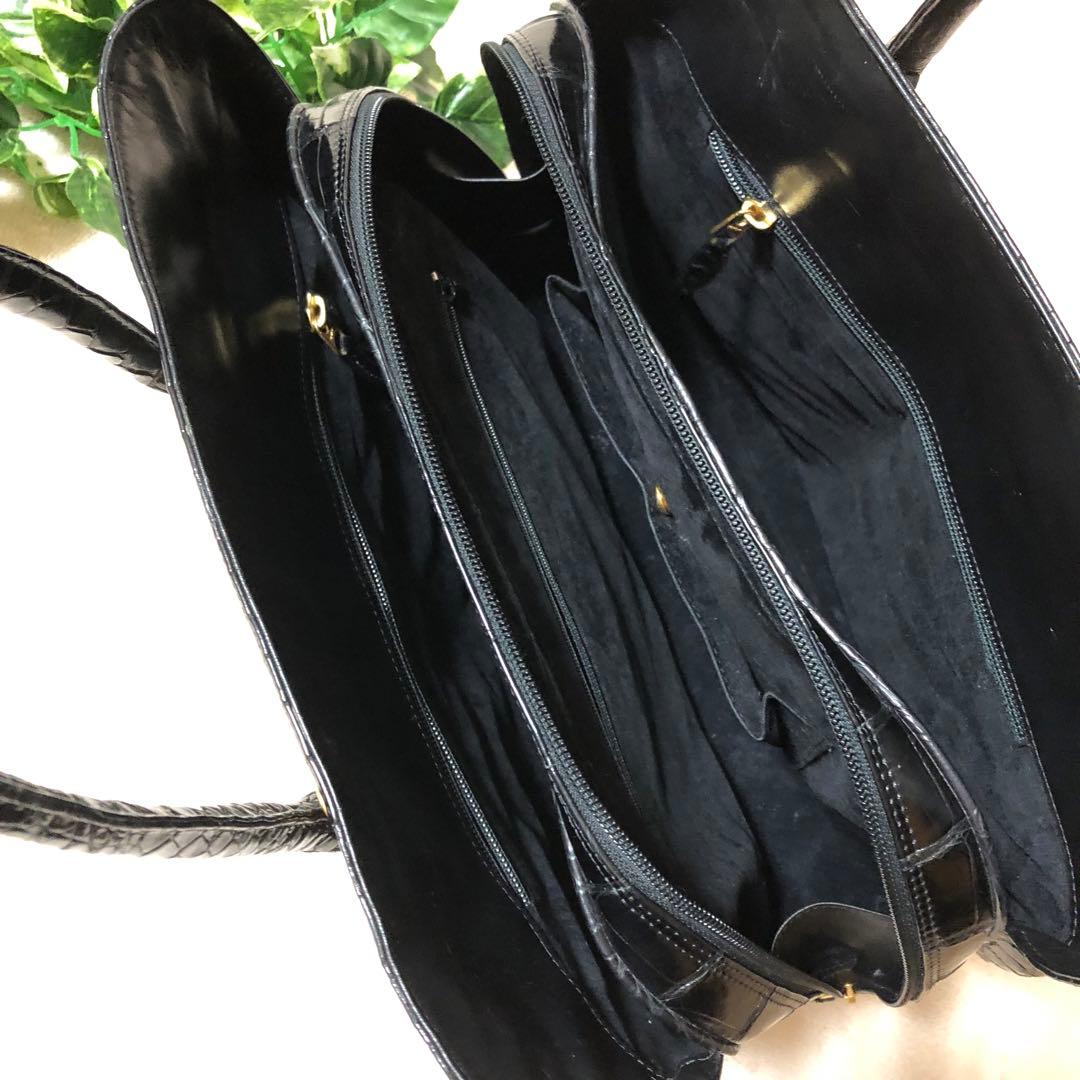 デイジー様2点まとめ売り（バーバリートートバッグ& 2way バッグ　クロコ）