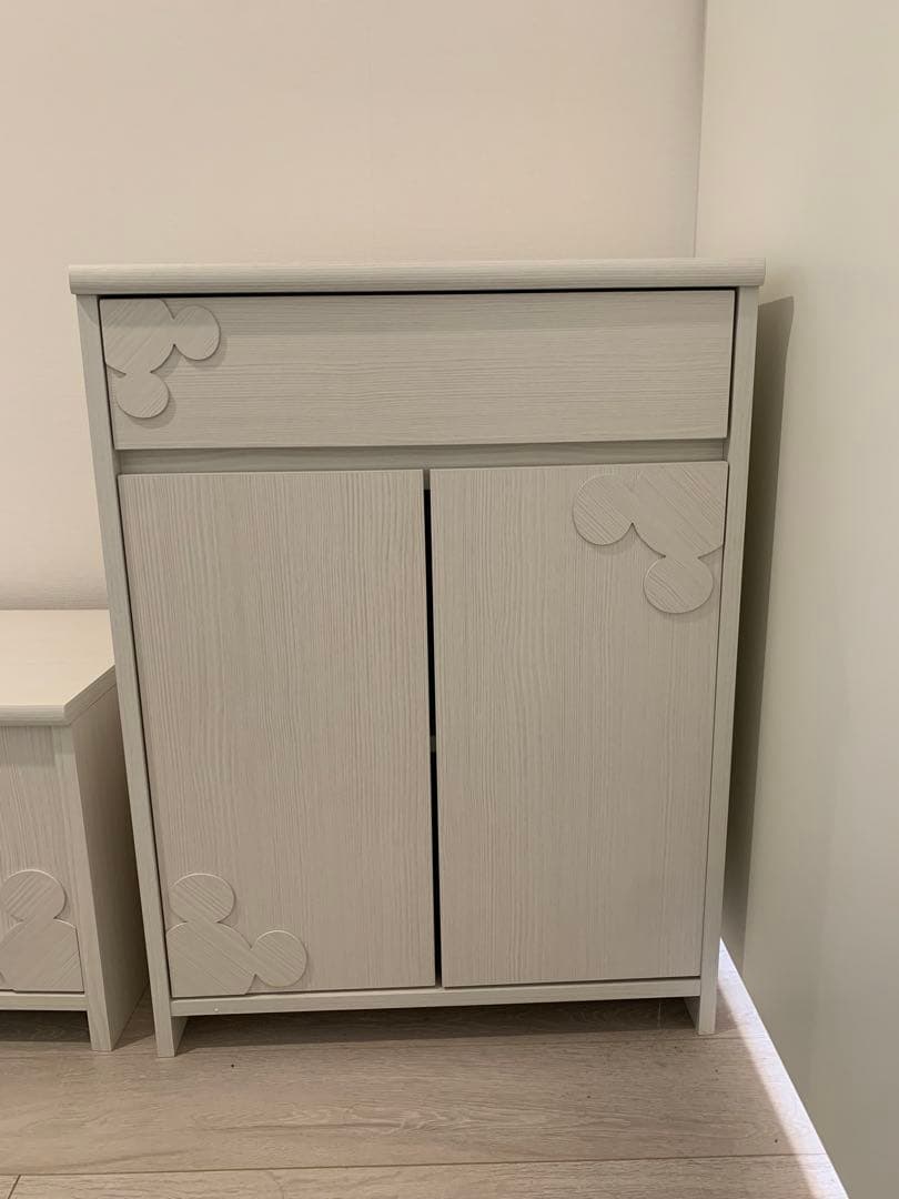 ベルメゾン コンパクトリビングキャビネット「ミッキーモチーフ」