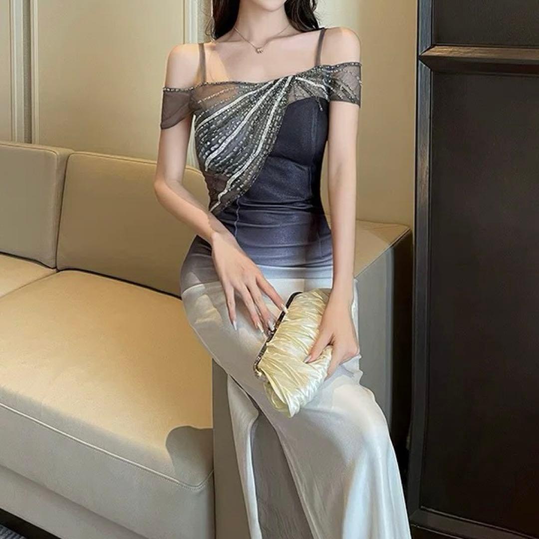 グラデーションにビジューが美しい スリット入りロングドレス