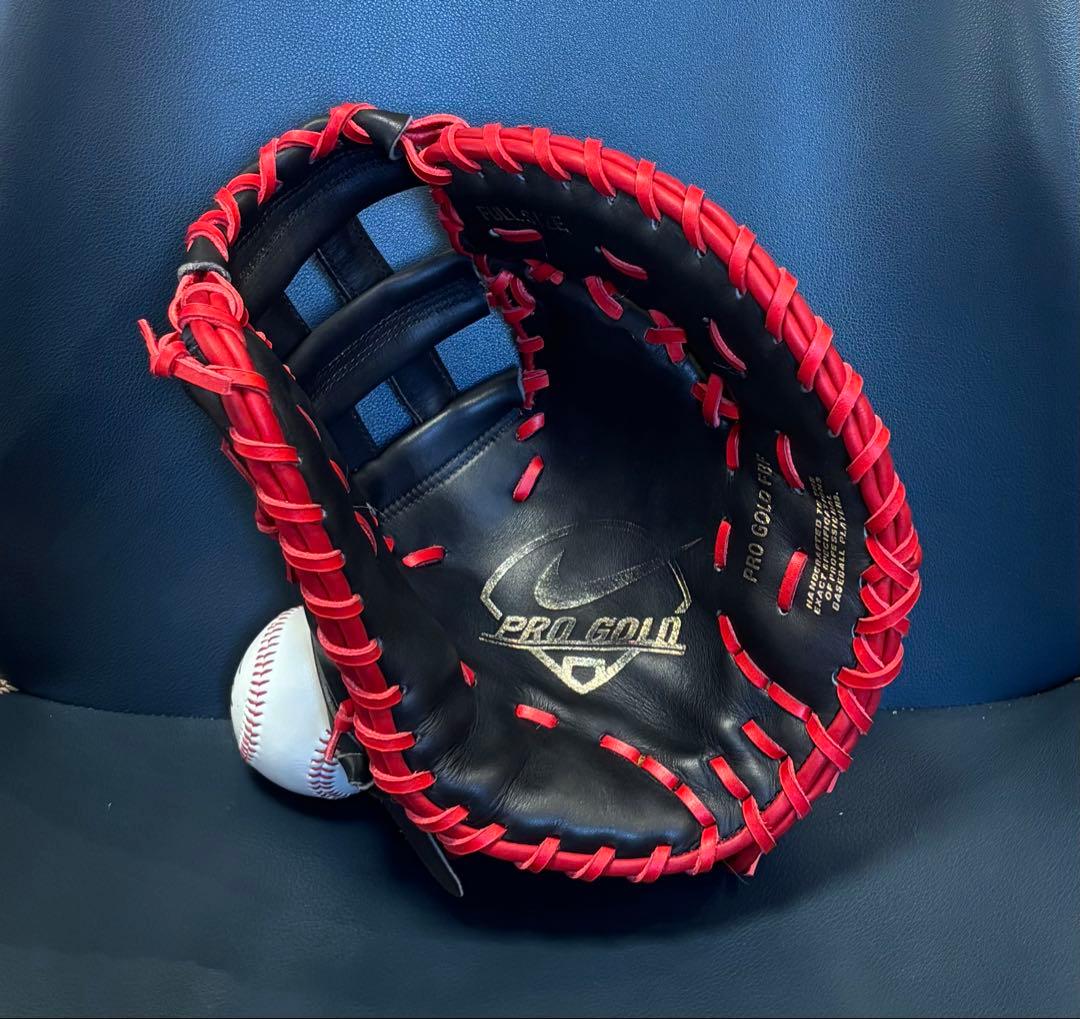 【匿名配送】激レア　ナイキ　海外モデル　ファーストミット　オーダー風カスタム