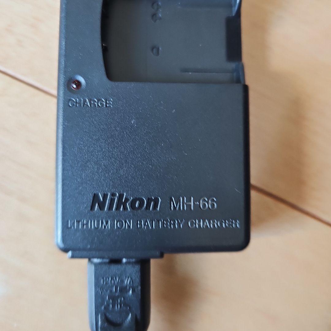 Nikon Coolpix 　S33 デジタルカメラ　青　コンプレックス ニコン