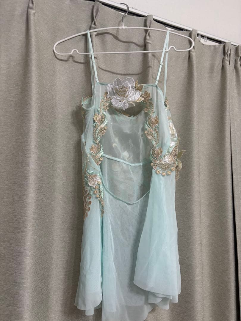 サルート キャミソール 花刺繍