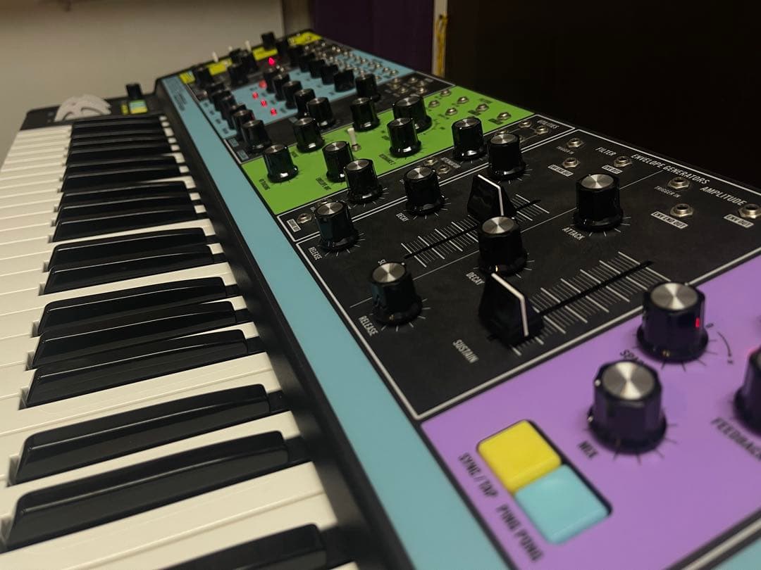 Moog Matriarch アナログシンセサイザー(専用ソフトケース付き)